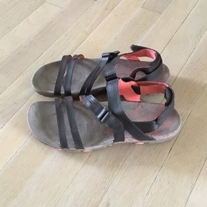 Merrell  Sandspur Rose Women's Espresso/Coral Athletic Hiking Sandal Size 9